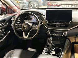 نيسان ألتيما